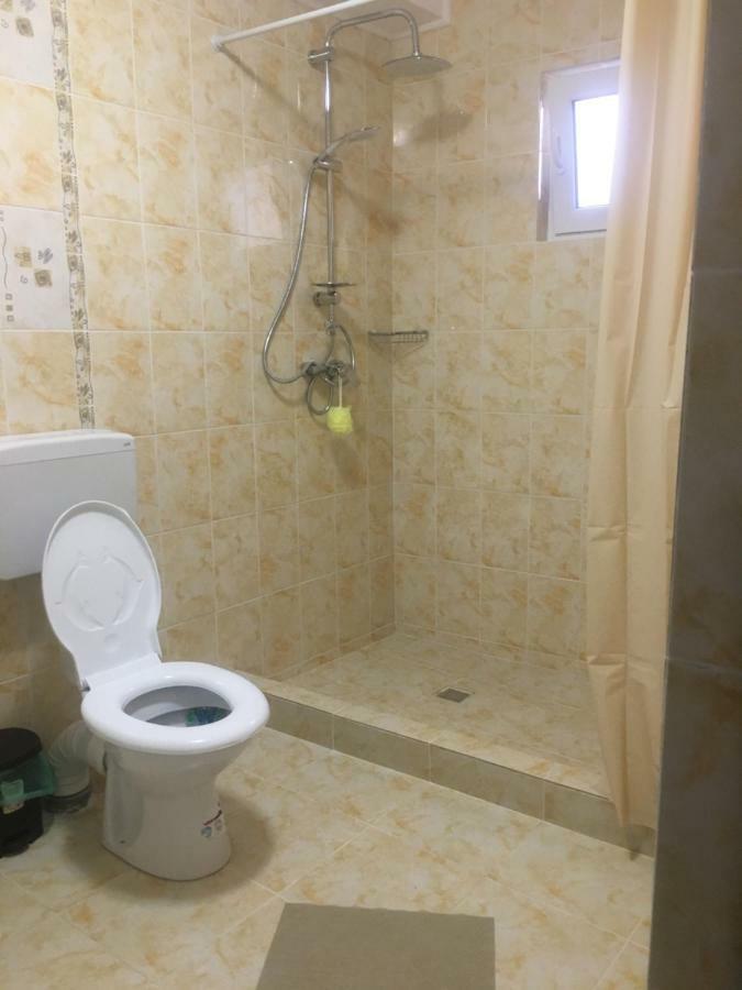 Raven Comstar Daire Corbu  Dış mekan fotoğraf