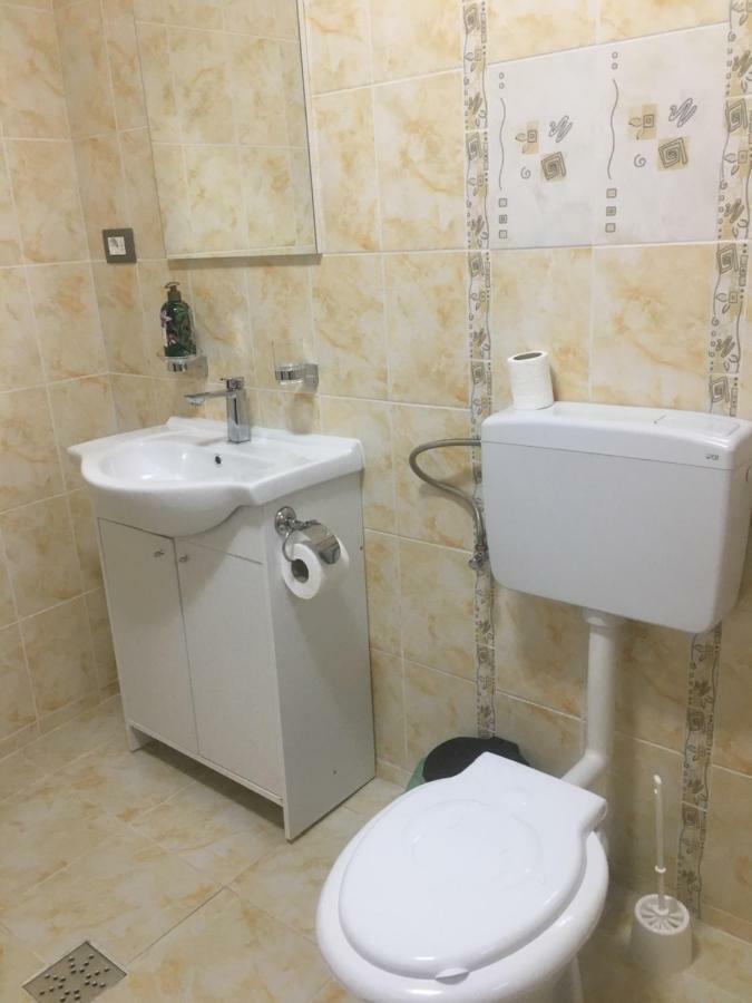 Raven Comstar Daire Corbu  Dış mekan fotoğraf